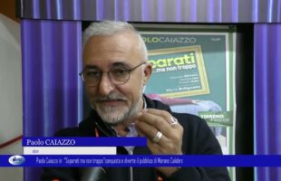Paolo Caiazzo in “Separati ma non troppo” conquista e diverte il pubblico di Morano Calabro
