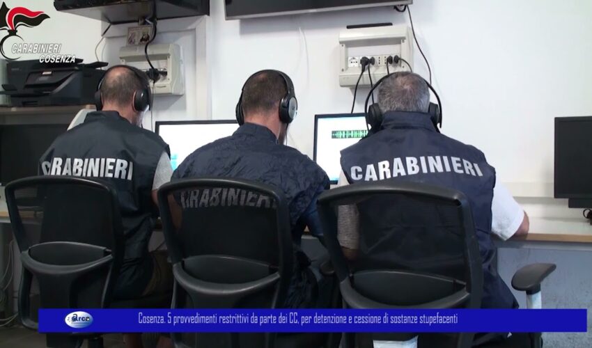 Cosenza.5 provvedimenti restrittivi dei CC, per detenzione cessione di sostanze stupefacenti