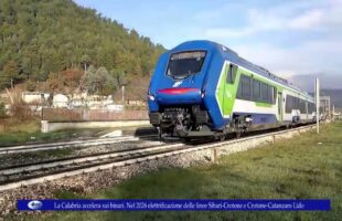 La Calabria accelera sui binari. Nel 2026 elettrificazione delle linee Sibari Crotone e Crotone CZ